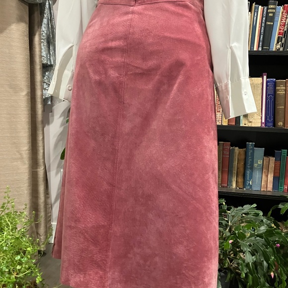 Vintage Suede Leather Skirt by Jacob Size 5/6, Dusty Rose - Picture 3 of 4